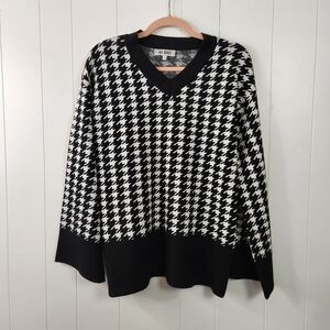 Kleio Black Houndstooth Long Sleeve Sweater V-Neck Academia Preppy Soft cozy